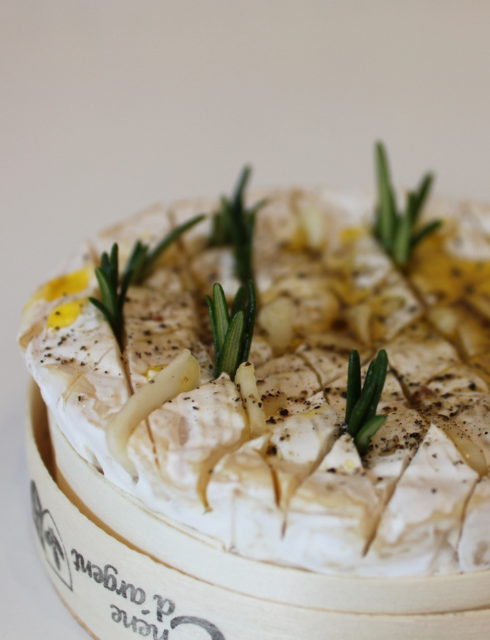 Baked Camembert with Rosemary & Garlic
